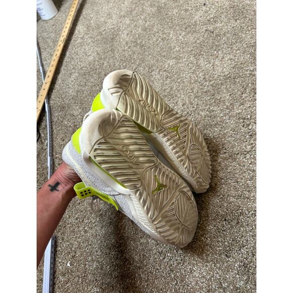 Womens JORDAN MA2 'PALE IVORY VOLT' neon suede chunky sole SZ 6 tennis shoes - Picture 5 of 11